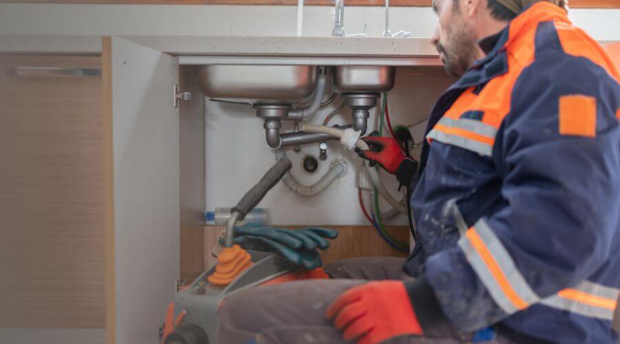 Commercial Slab Leak Plumbing in Saint Charles, IA